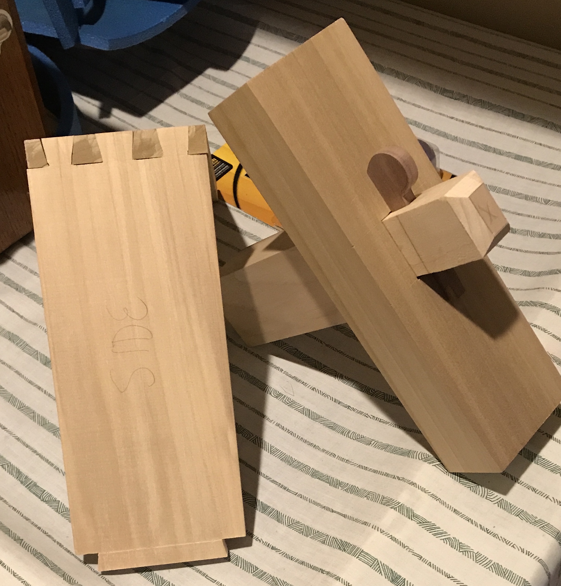 Dovetail & keyed mortise and tenon